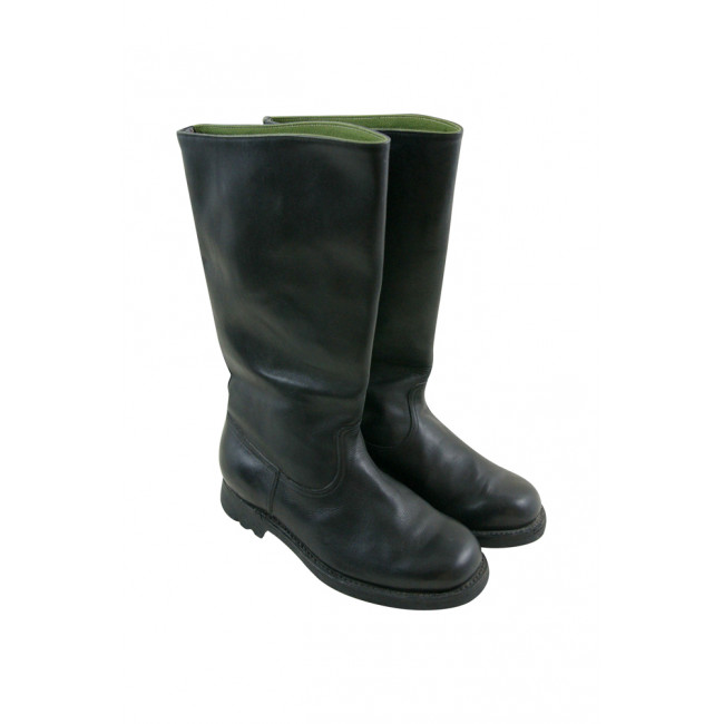 Men classical black leather boots
